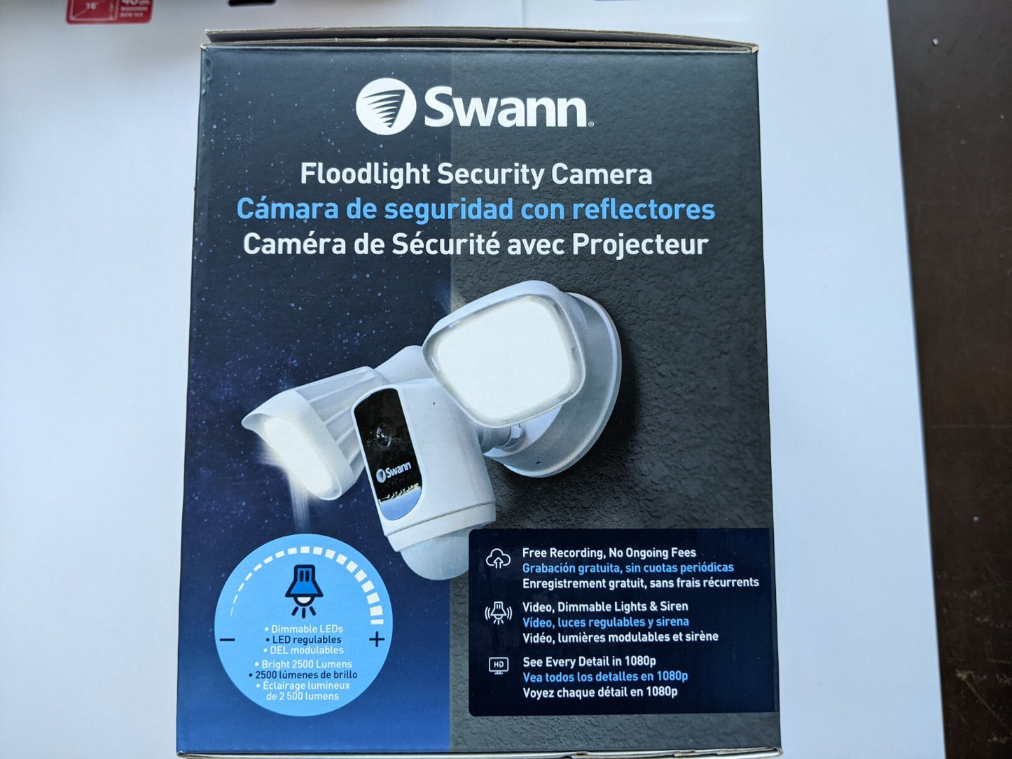 Swann Floodlight Cam Security Smart Camera Full HD 1080p WiFi Gen 2 Wired White