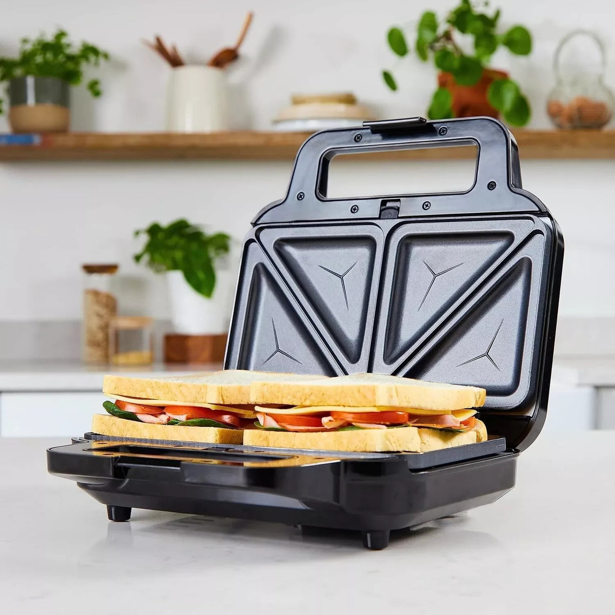 Breville 3 in 1 Sandwich, Waffle and Panini Maker, VST098