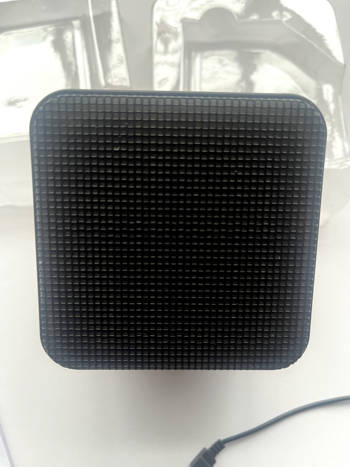 ON-EARZ P60 Bluetooth Speaker LED Show