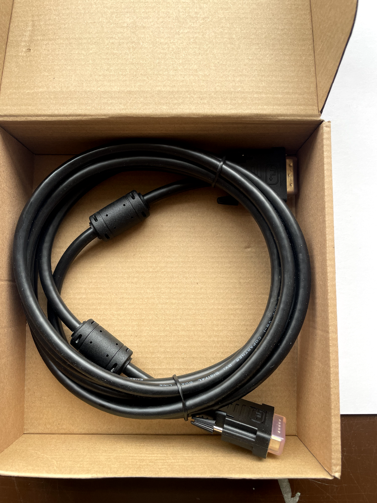 3M DVI to DVI Male-to-Male Cable Adapter - 3m, 9.8ft Brand New Amazon Basics