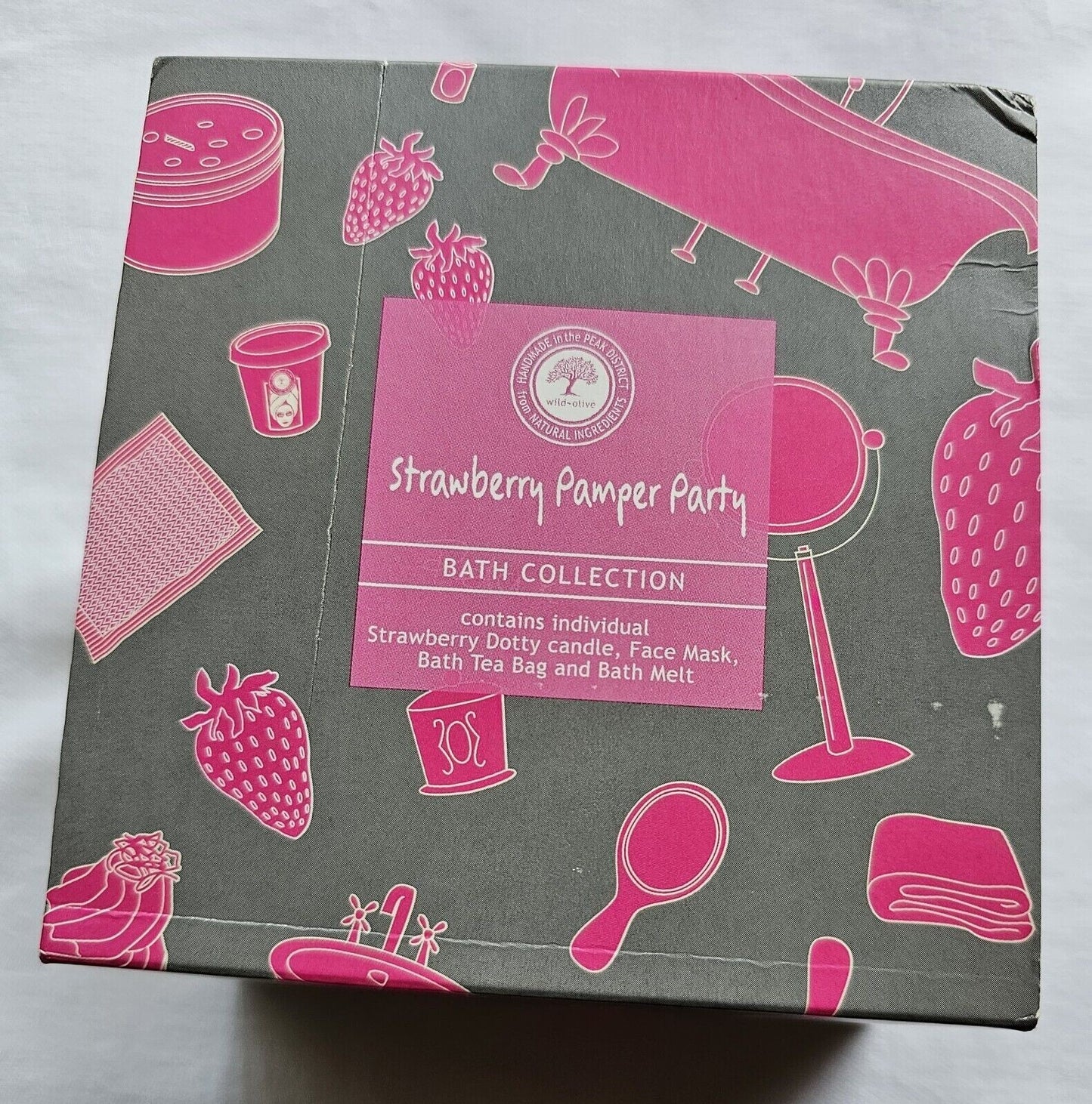 Wild Olive Strawberry Pamper Party Gift Set Cream Bath Collection