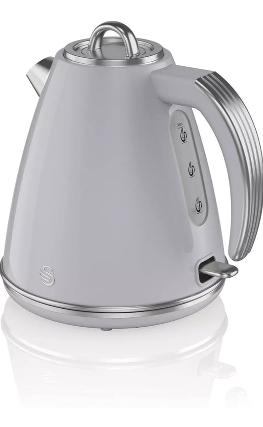 Swan Retro Jug Kettle, Fast Boil, Easy Pour, 360 Degree  Base, 1.5L, 3KW, Grey